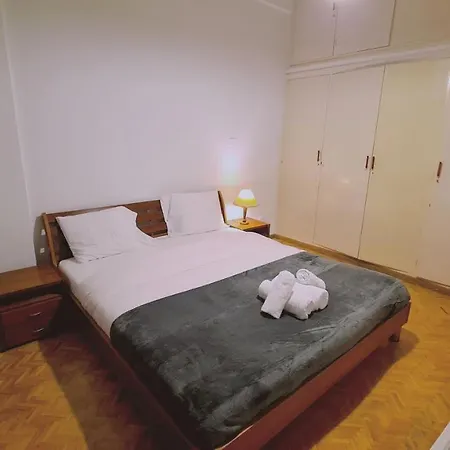 Mythos Down Town House * Nikosia