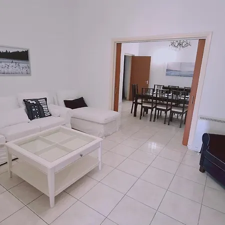 Mythos Down Town House Holiday home