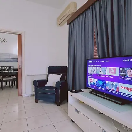 Mythos Down Town House Никосия