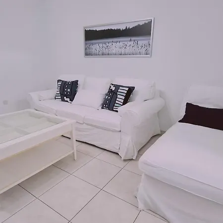 Mythos Down Town House * Никосия