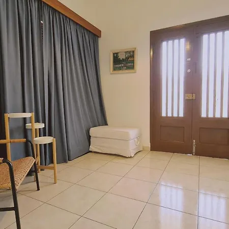 Mythos Down Town House Casa vacanze