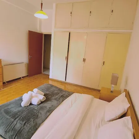 Mythos Down Town House *