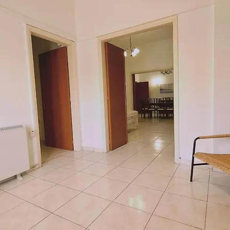 Holiday home Mythos Down Town House